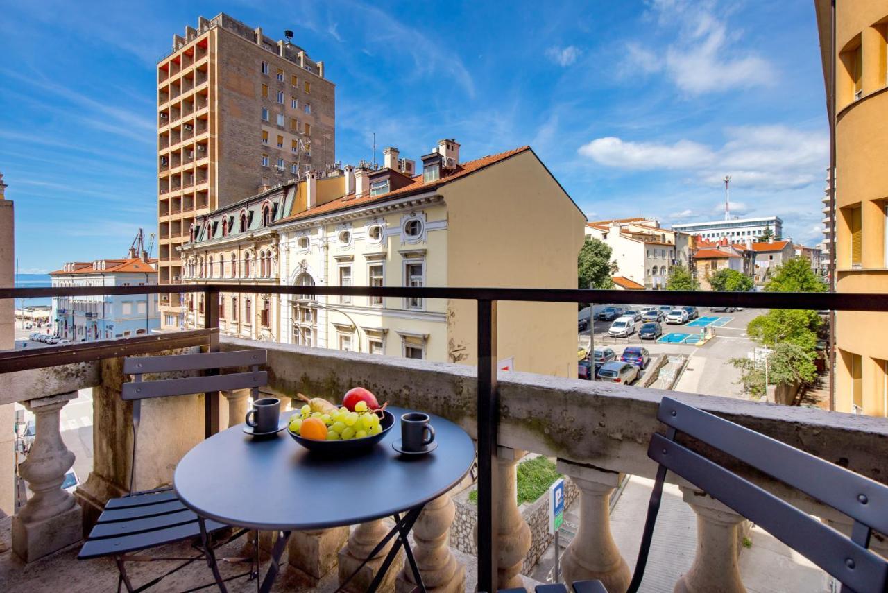 Apartments & Rooms One World Rijeka Exterior photo
