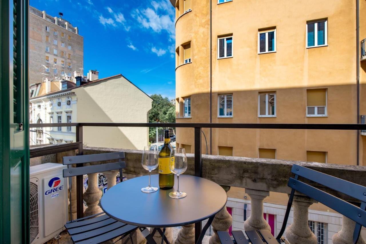 Apartments & Rooms One World Rijeka Exterior photo