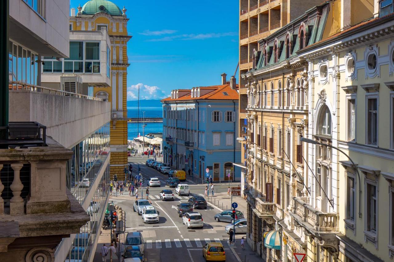 Apartments & Rooms One World Rijeka Exterior photo
