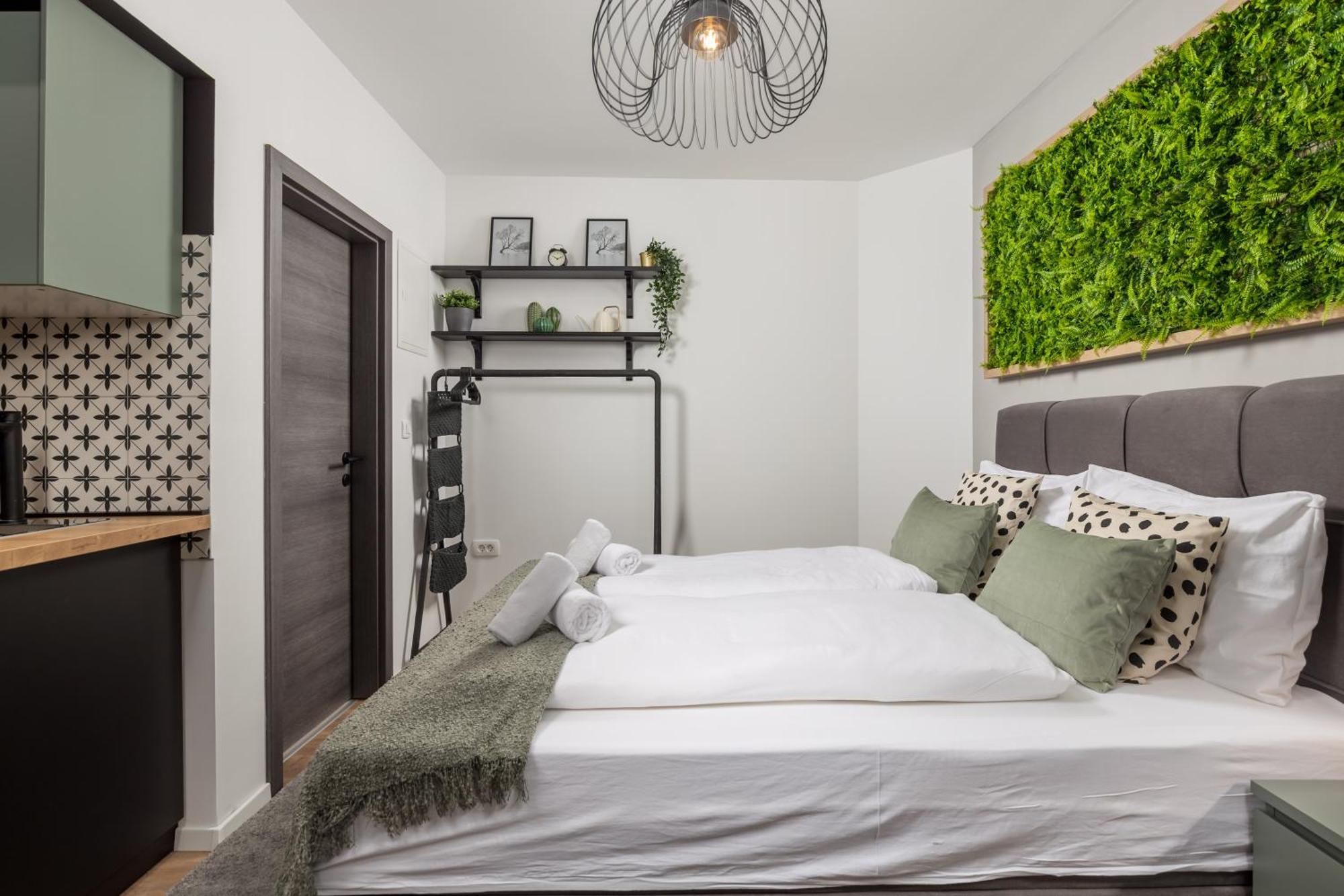 Apartments & Rooms One World Rijeka Exterior photo