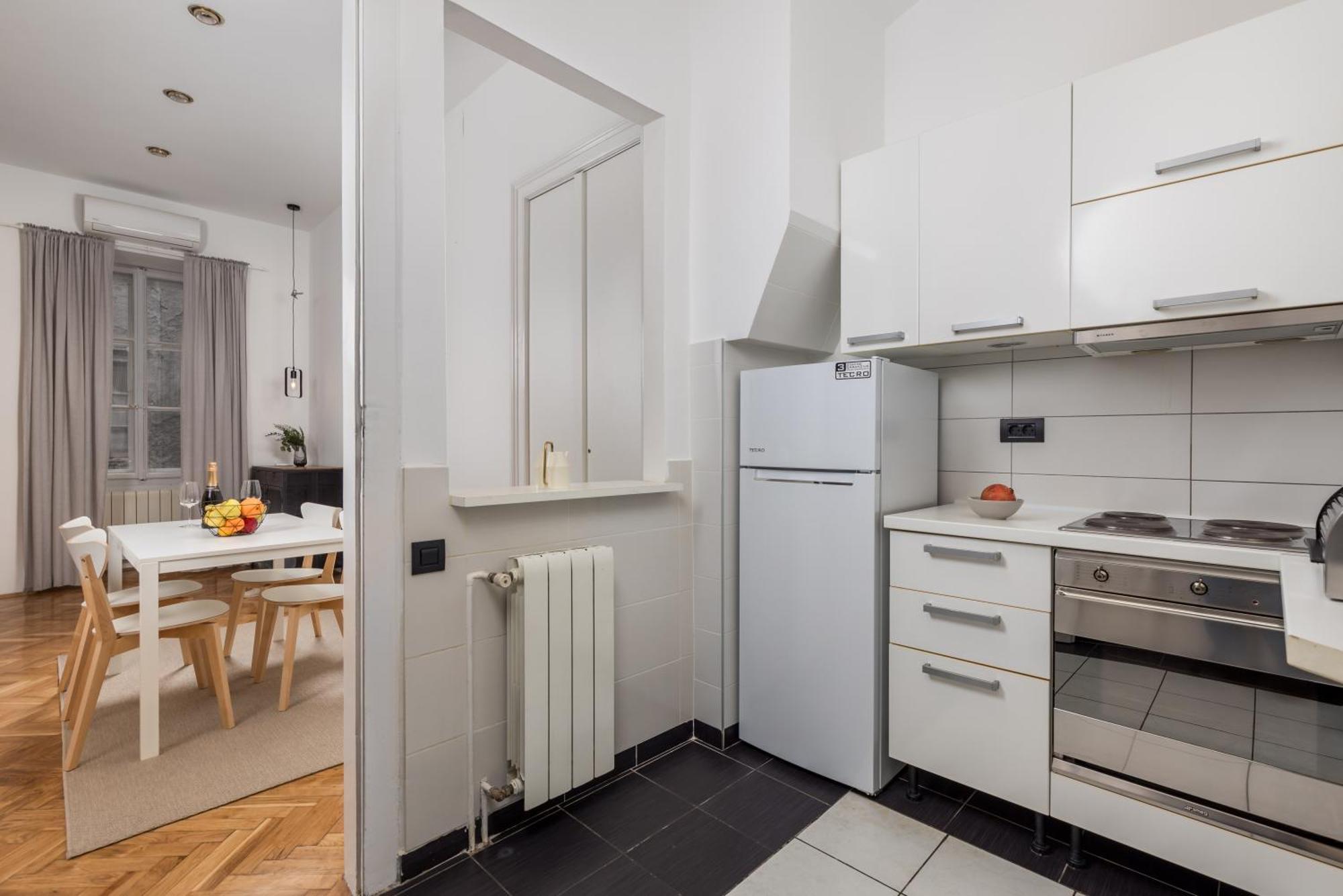 Apartments & Rooms One World Rijeka Exterior photo