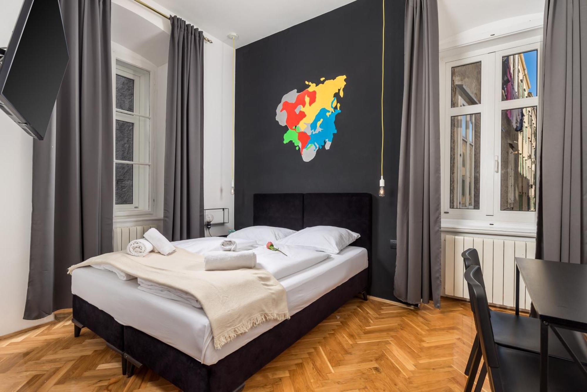Apartments & Rooms One World Rijeka Exterior photo
