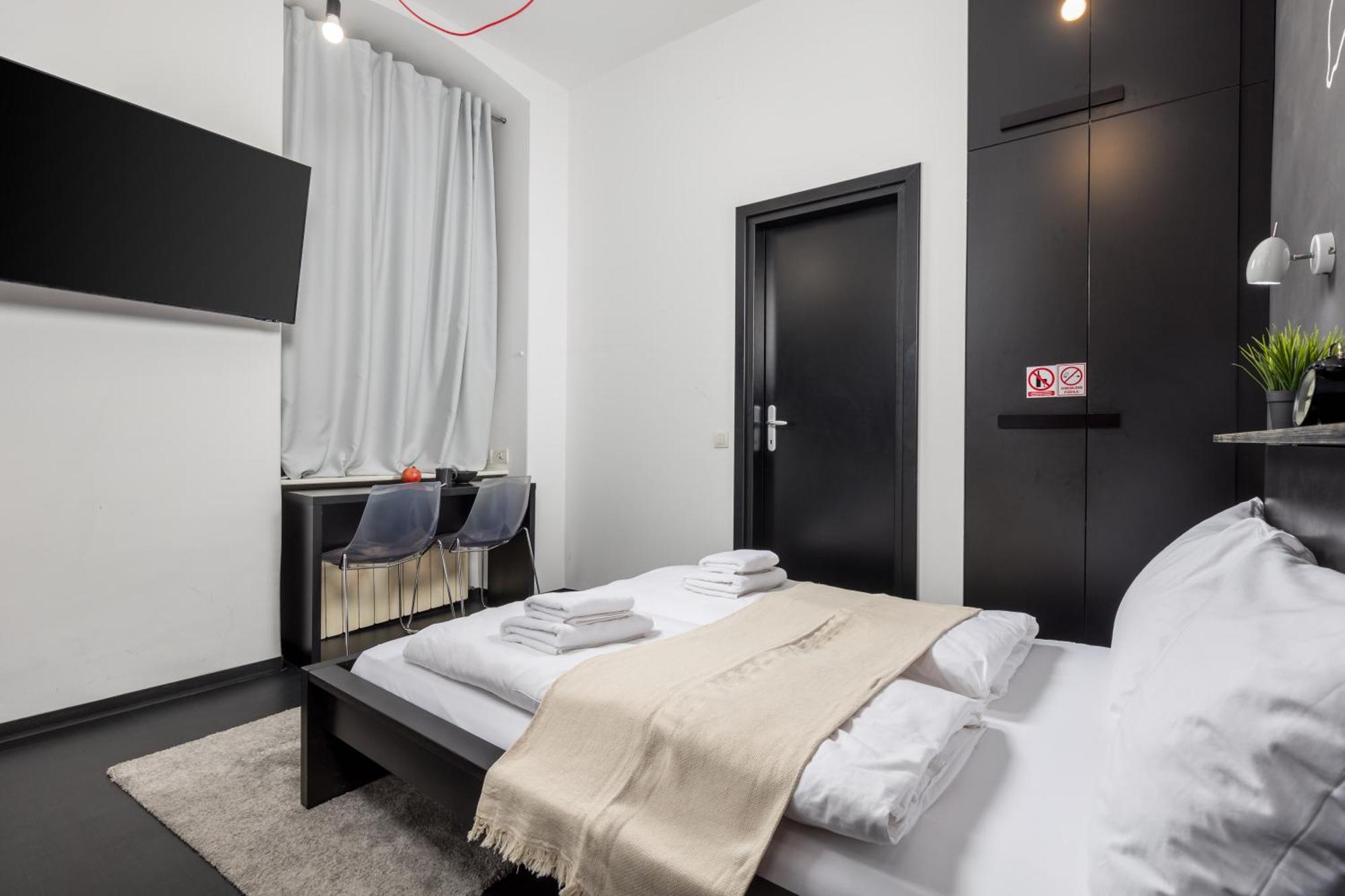 Apartments & Rooms One World Rijeka Exterior photo